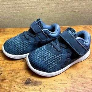 Toddler Boy Size 7 Nike Sneakers